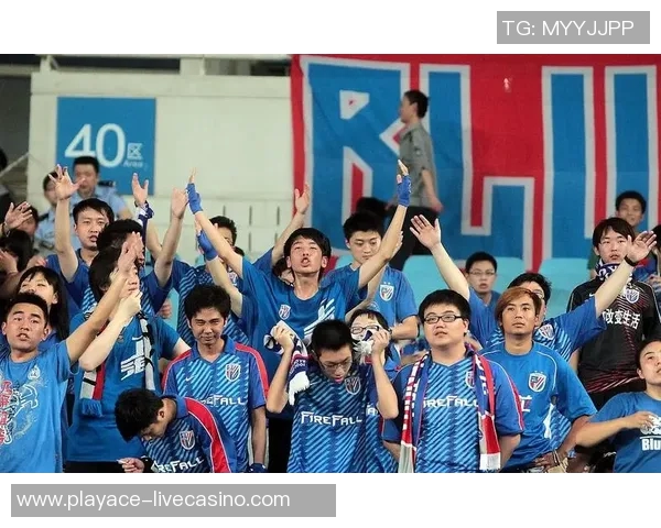 足球全场精彩瞬间回顾与分析让我们一起领略绿茵场上的激情与荣耀 足球全场精彩瞬间回顾与分析让我们一起领略绿茵场上的激情与荣耀